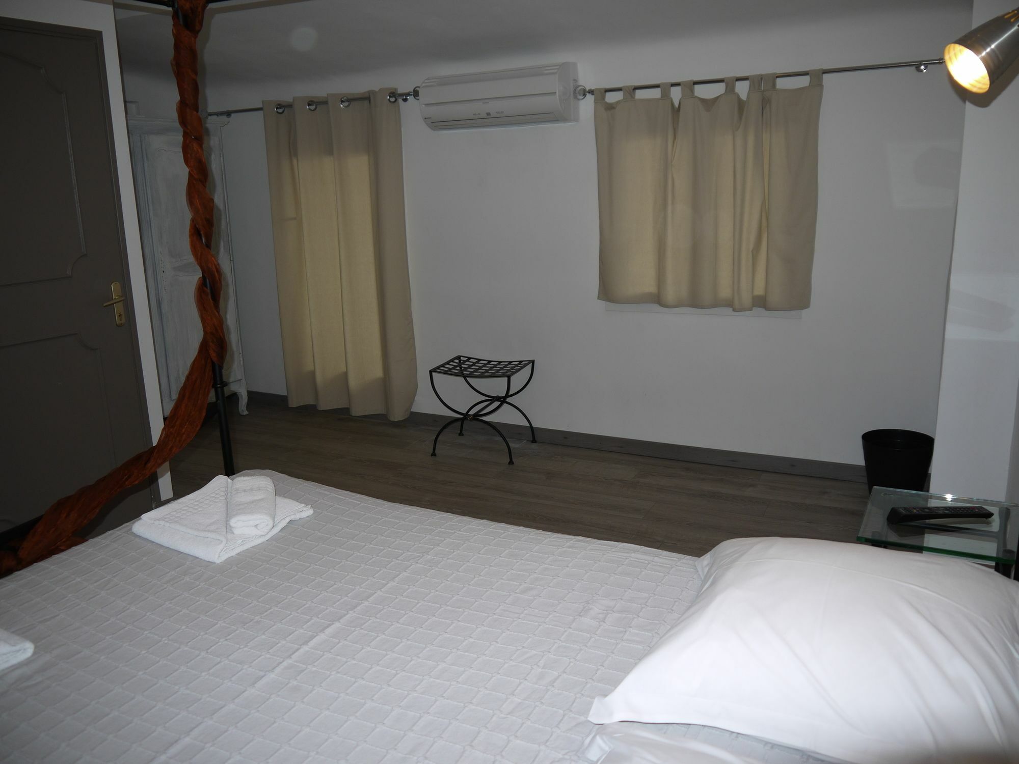 Hotel Portalet อิแยร์ ภายนอก รูปภาพ
